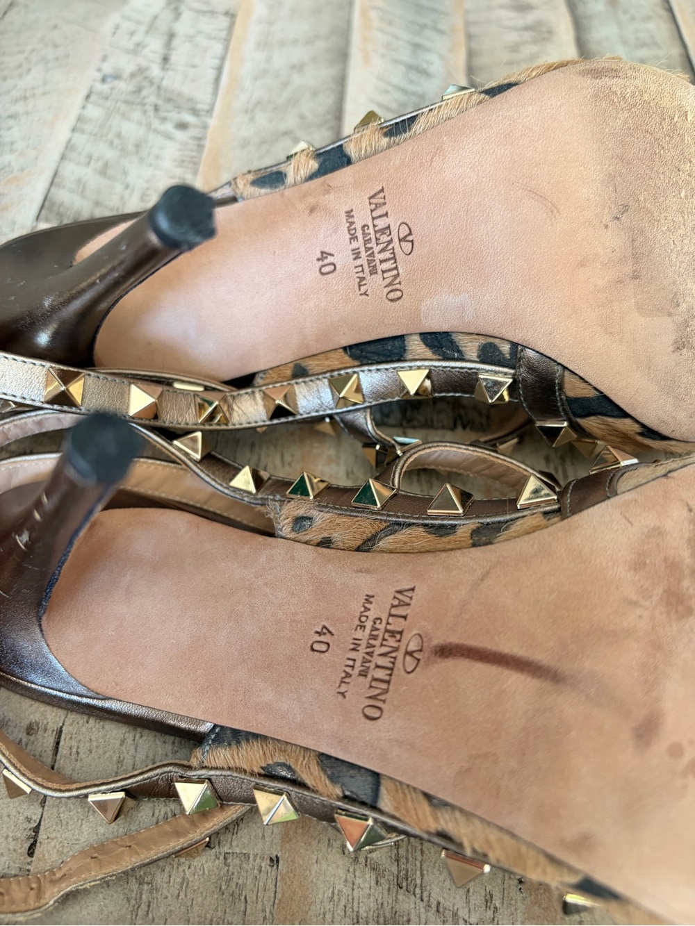 Valentino Leopard Ponyhair Pointed T-Strap Heels with Gold Studs - Picture 5 of 5